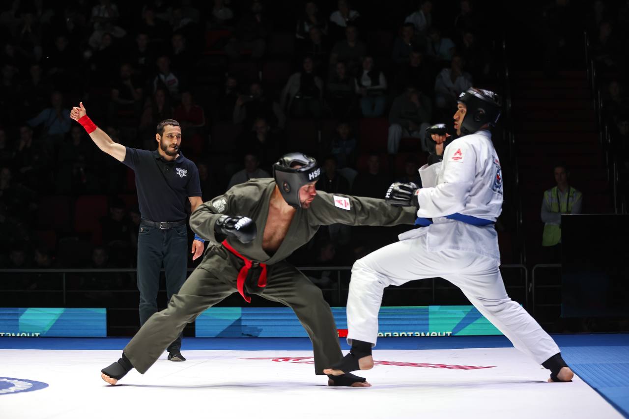 Поединок по рукопашному боюи