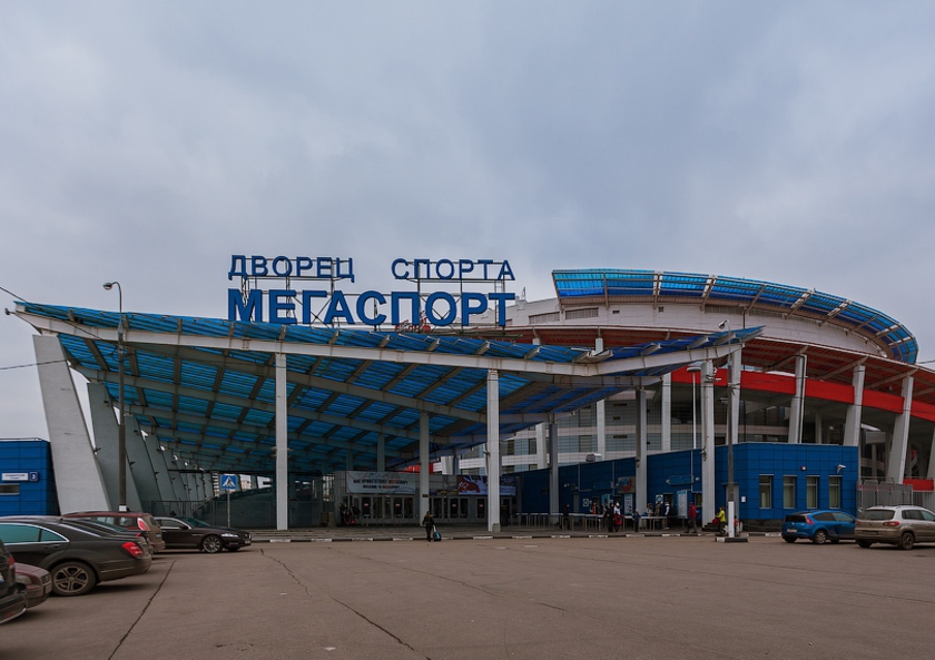 Мегаспорт как добраться. Мегаспорт синий пандус. Мегаспорт красный пандус. Мегаспорт пандусы. Парковка у Мегаспорта.